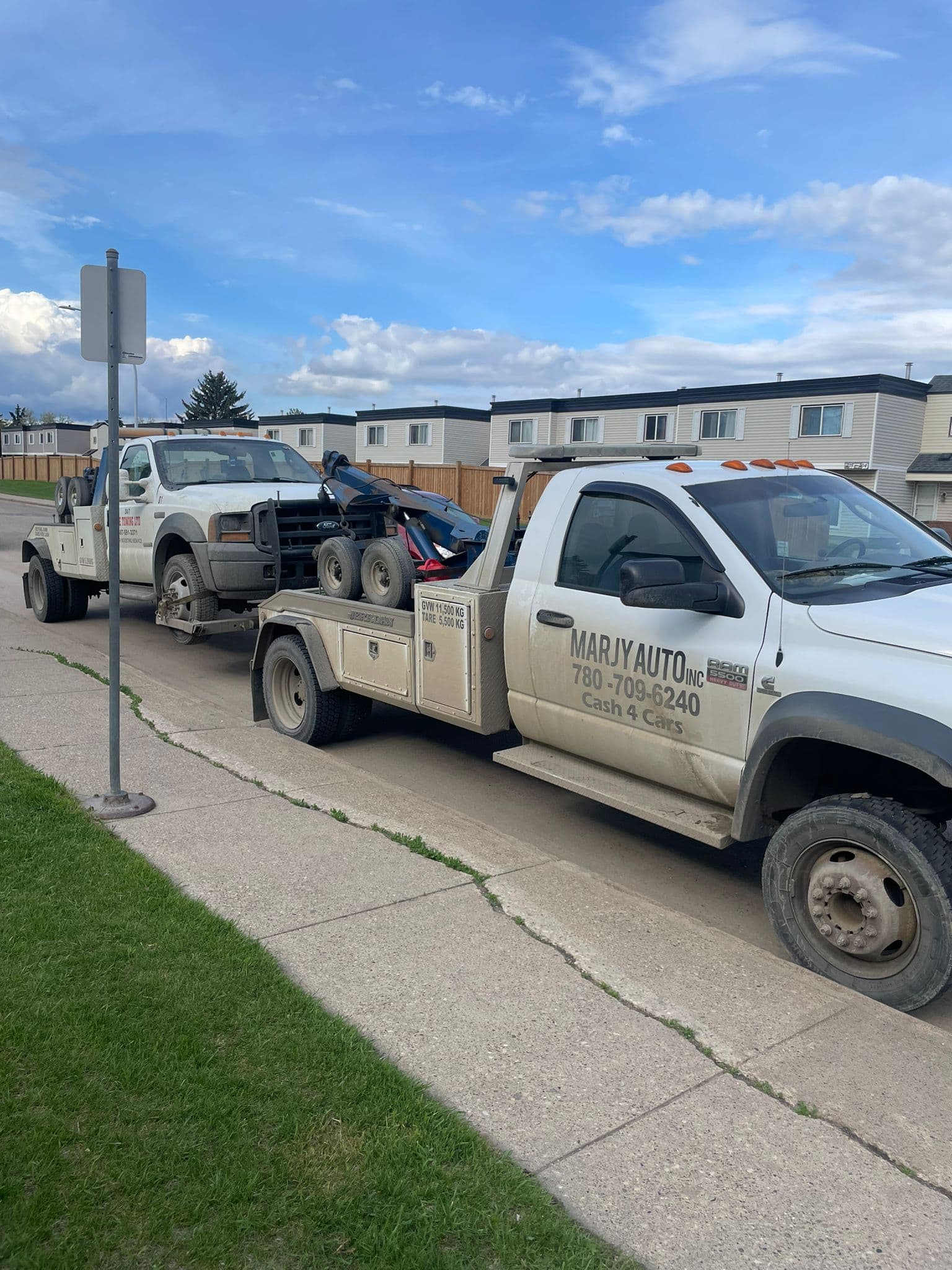 Free Junk Car Towing Edmonton | Fast Pickup Service